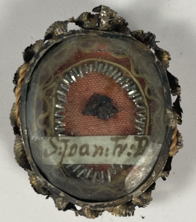 Reliquary theca with a relic of St. Jean-Fran&ccedil;ois R&eacute;gis