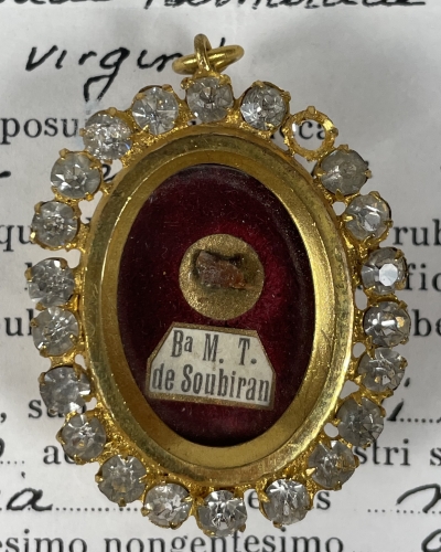 1986 Documented reliquary theca with first-class relics of Blessed Bienheureuse Marie-Th&eacute;r&egrave;se de Soubiran, foundress of Sisters of Marie-Auxiliatrice