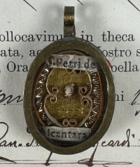 1910 Documented reliquary theca with relic of St. Peter of Alc&aacute;ntara, O.F.M.