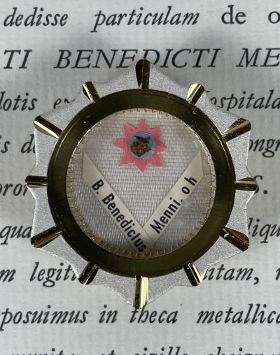 1985 Documented reliquary theca with relics of the Blessed Benedict Menni, founder of Sisters Hospitaller of the Sacred Heart of Jesus